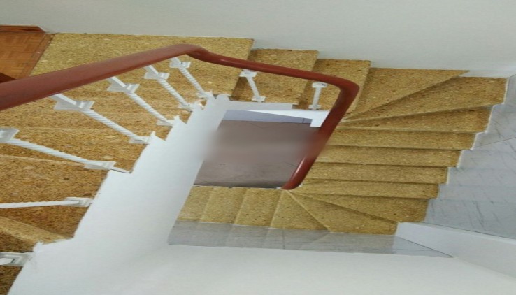 Vip Mặt Phố KD Phố Yên Bái 2, 30m2, 5 tầng, 3 ngủ, 15 Triệu - hàng ăn, siêu thị, VP, KD sạch